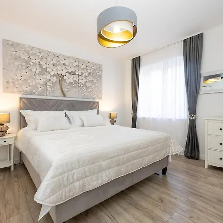 Luxury 4 Star Ivancica * Kastela